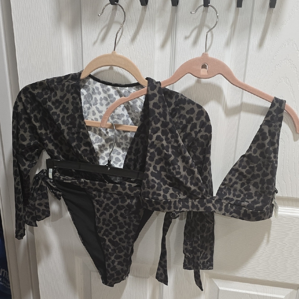 Good American Leopard Print Swim Set